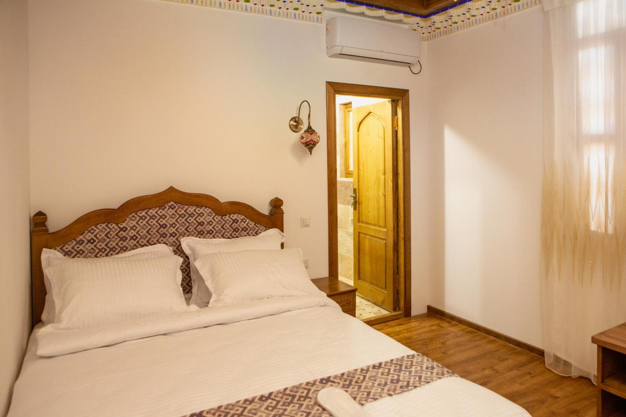 Istat Boutique Hotel Bukhara Exterior foto